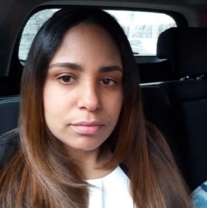 Meet your Posher, Iris